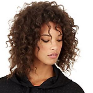 Meet your Posher, Lola